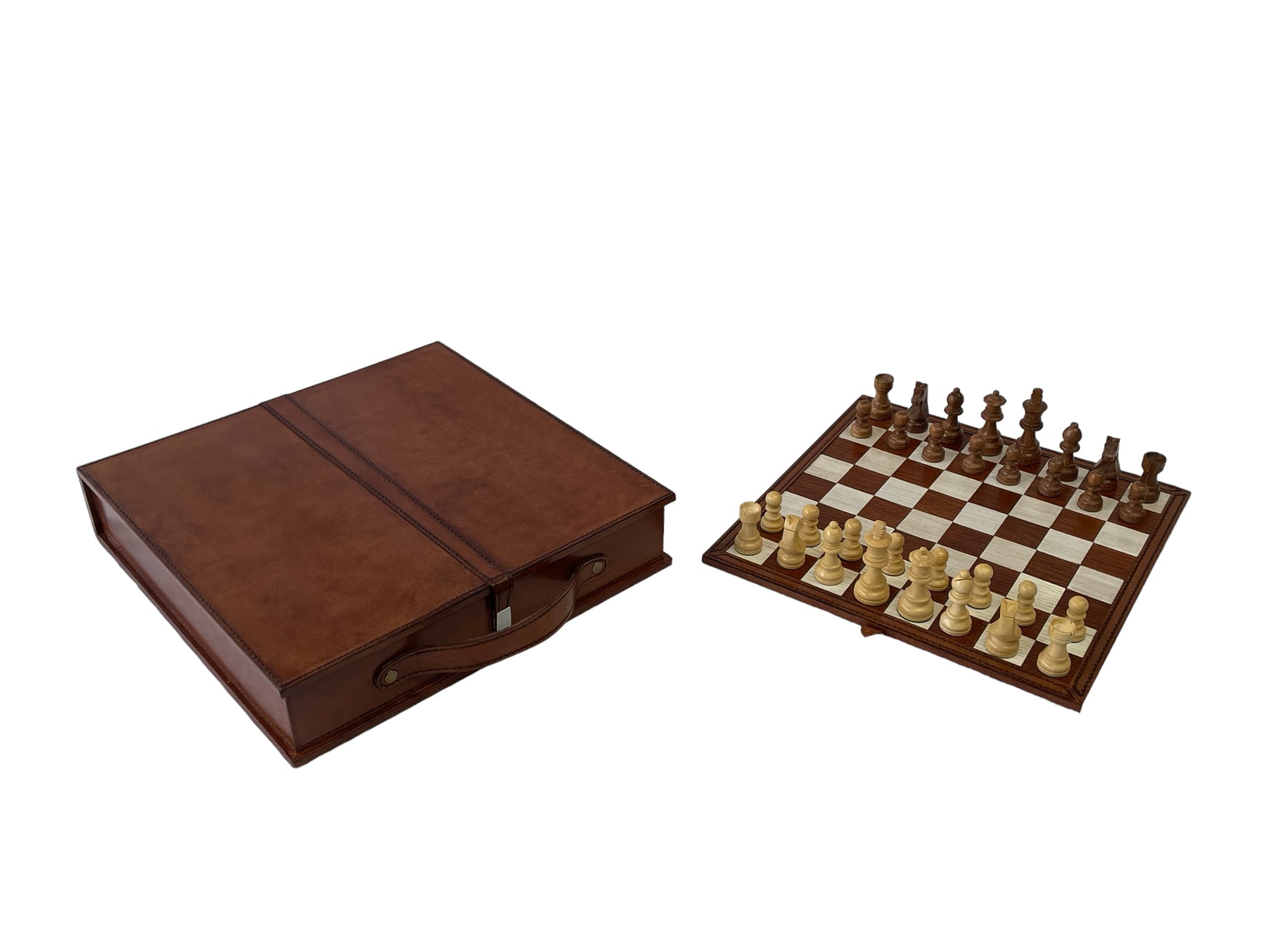 Kundra CHECKER BOARD BOX WITH PLAYER