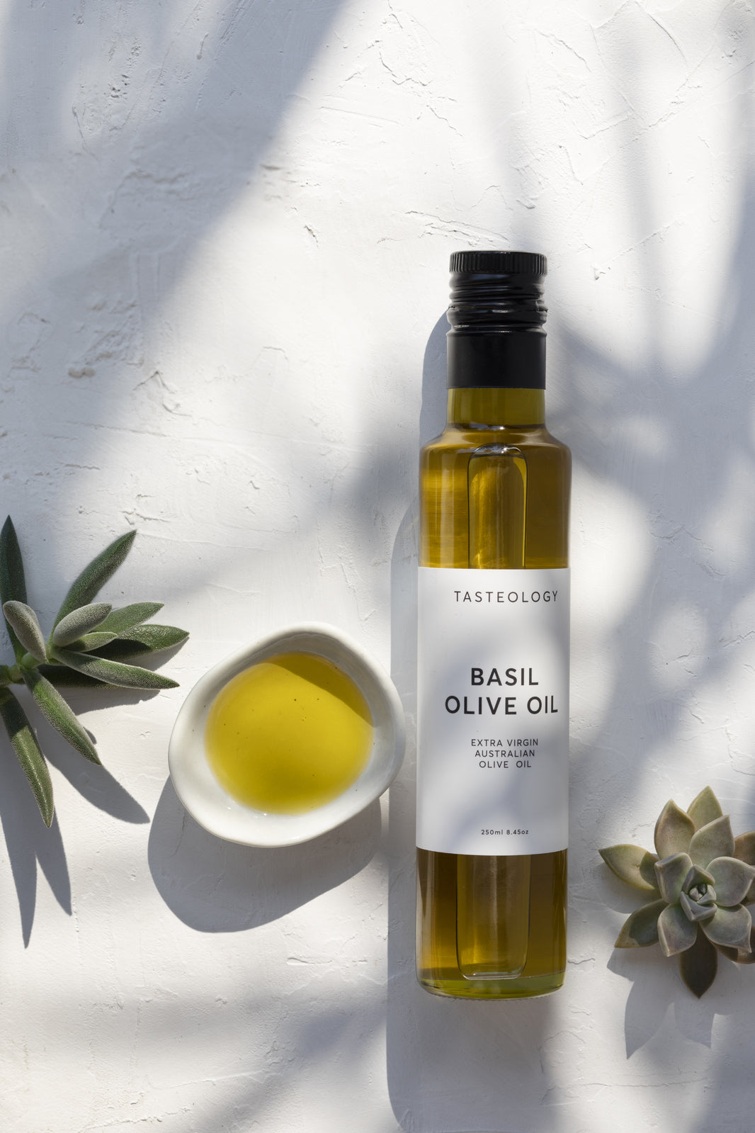 Tasteology Basil Olive Oil