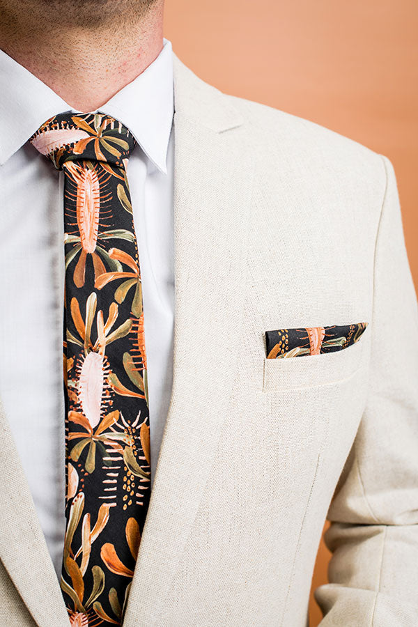 Grass Tree Black Pocket Square