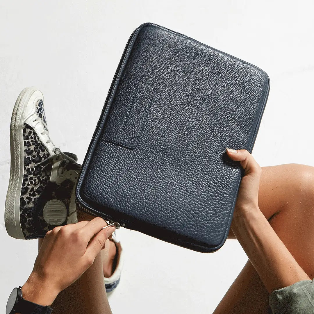 Status Anxiety Before I Leave Urban Laptop Case