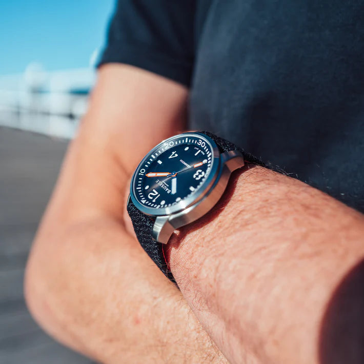 Ocean Moon V - Orca Black