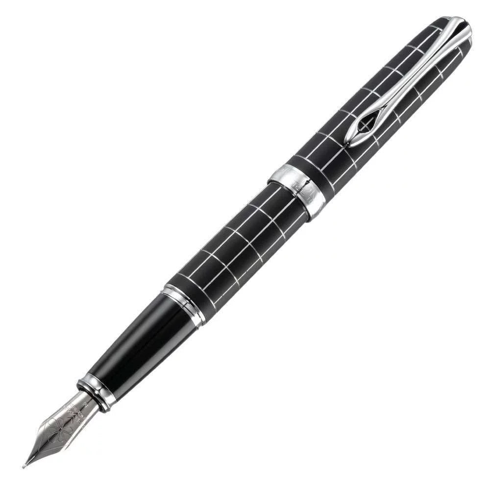 Excellence A Plus Rhombus Guilloche M Fountain Pen