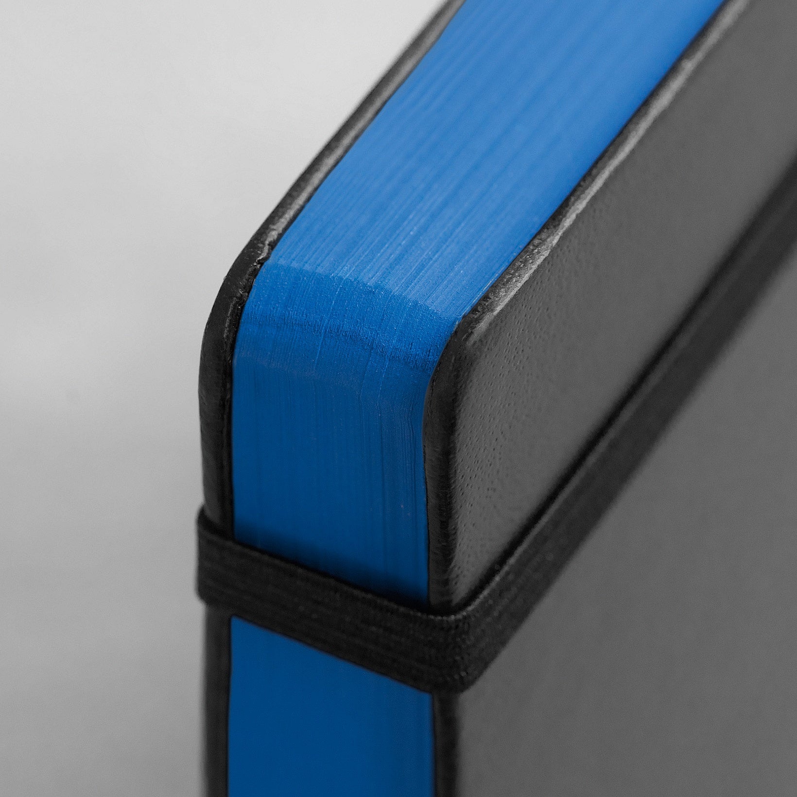 Notebook Medium (A5), Hardcover, 251 Numbered Pages, Black, Bauhaus 100