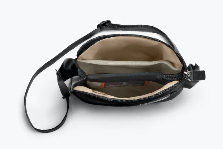 City Pouch Melbourne Black