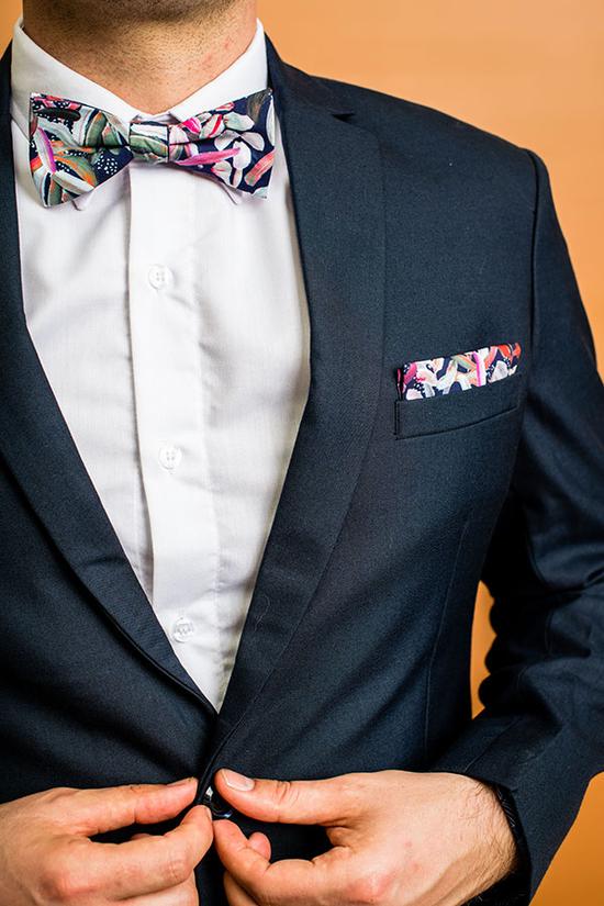 Peggy and Finn Bow Tie - Protea Navy